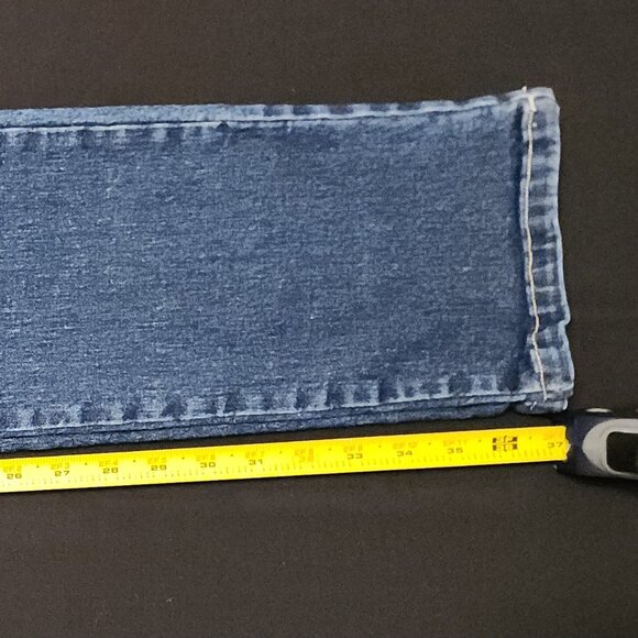 Gloria Vanderbilt Womens Jeans Size 4 Petite Dark Wash Straight Leg - Picture 14 of 16